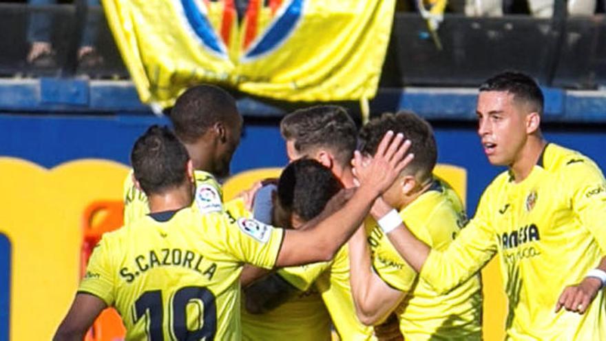 El Villarreal cierra un abril de &quot;Champions&quot;, pero no garantiza la salvación