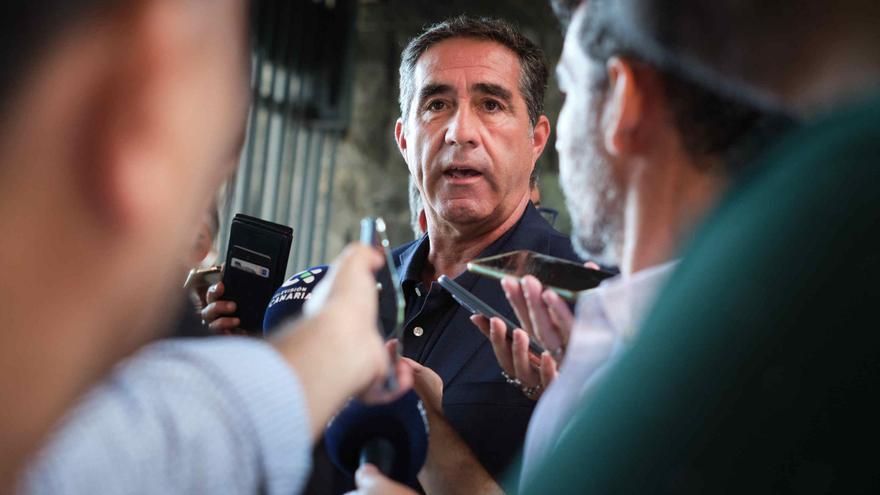 Candil ve &quot;ridículo&quot; el traslado de sólo 350 menores migrantes fuera de Canarias