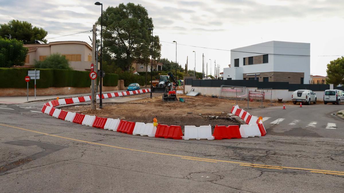 La rotonda en obras de Torrent.