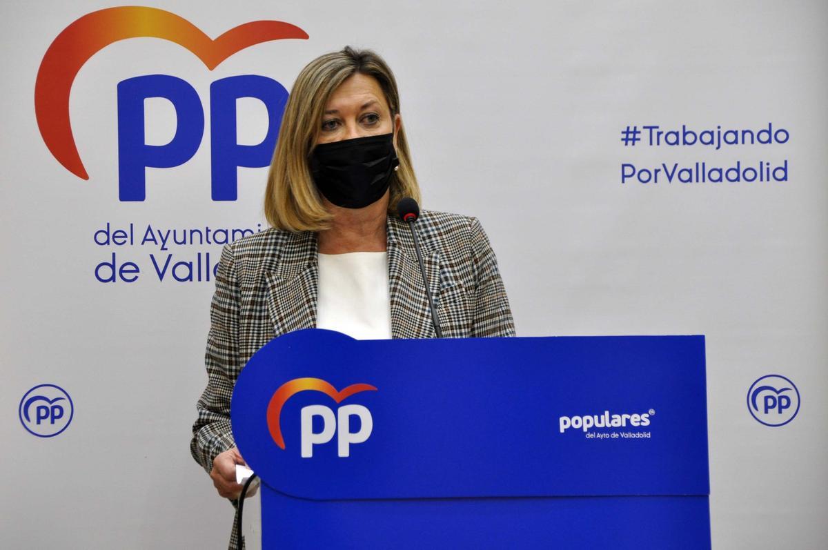 Pilar del Olmo durante una rueda de prensa.