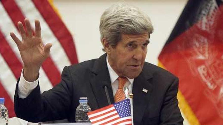 Los talibanes intentaron matar a John Kerry