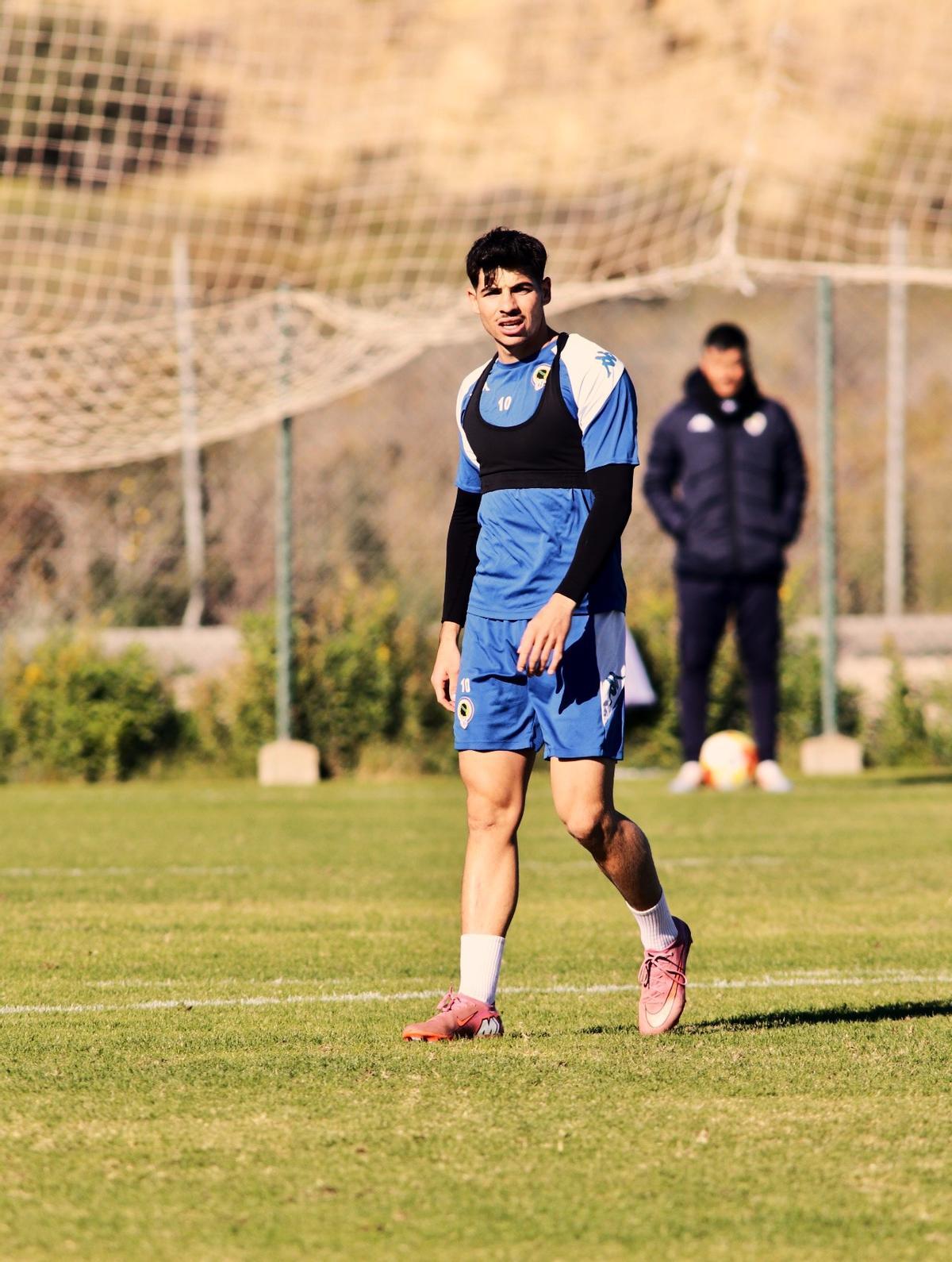 Nico Espinosa, durante una sesión de trabajo en Fontcalent esta misma semana.