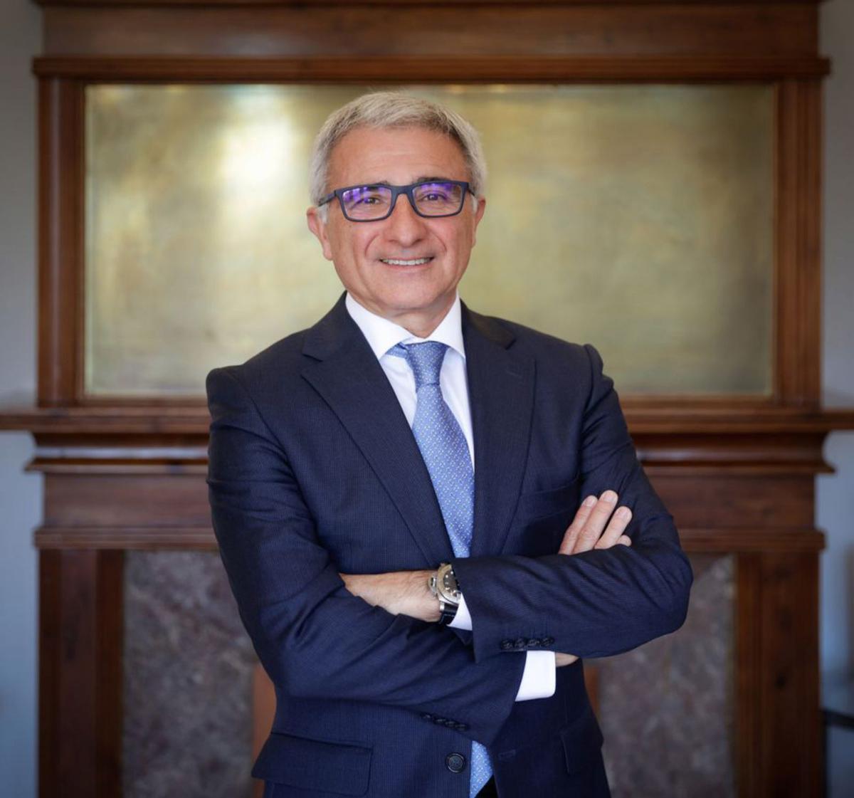 Molins consuma la fractura i nomena el primer president aliè a la família Molins consuma la fractura i nomena el primer president aliè a la família