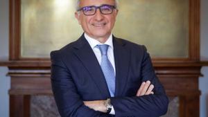 Molins consuma la fractura i nomena el primer president aliè a la família
