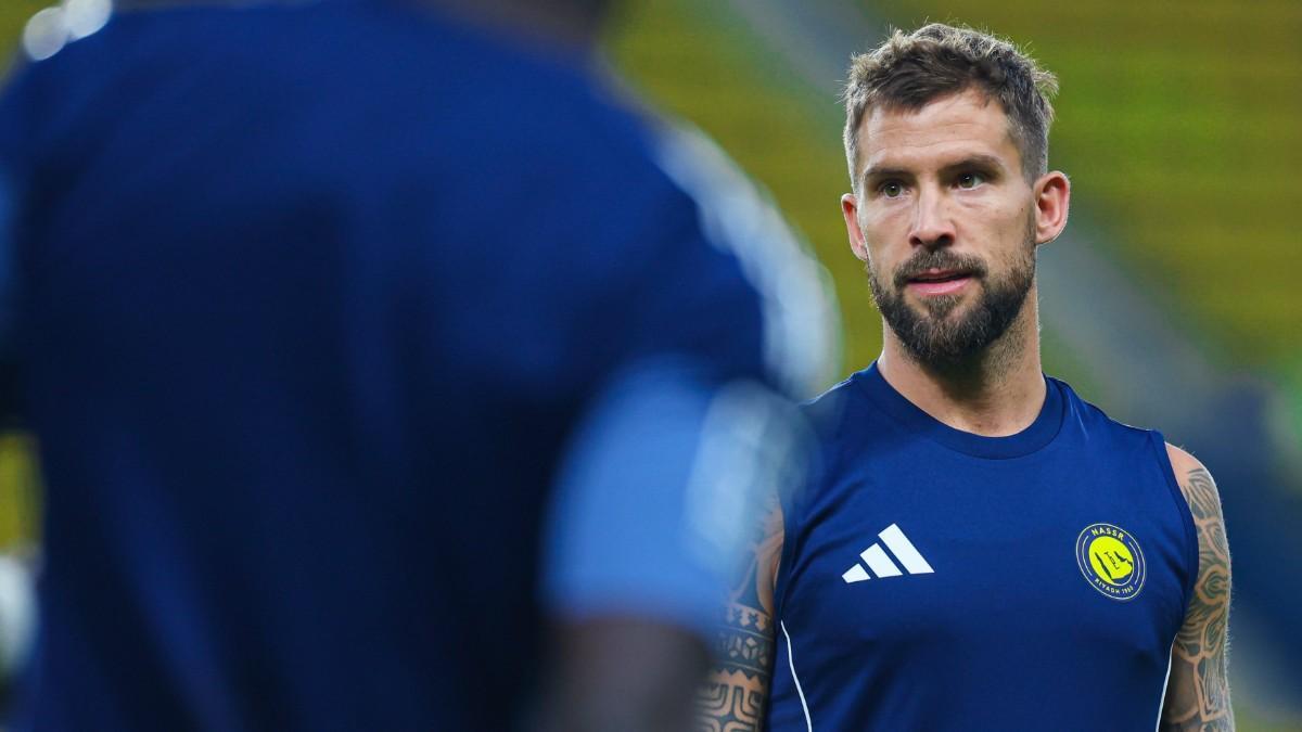 Iñigo Martínez, futbolista del Al-Nassr