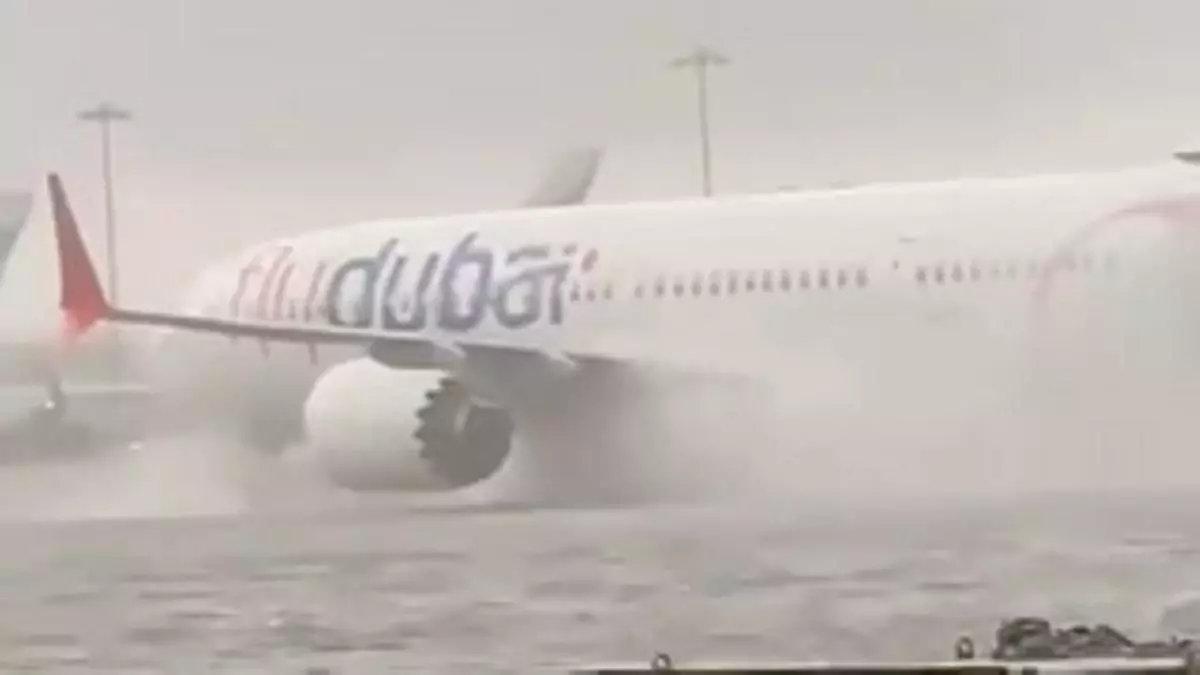 Impactantes vídeos de las tormentas en Dubái: paralizados aeropuertos y carreteras