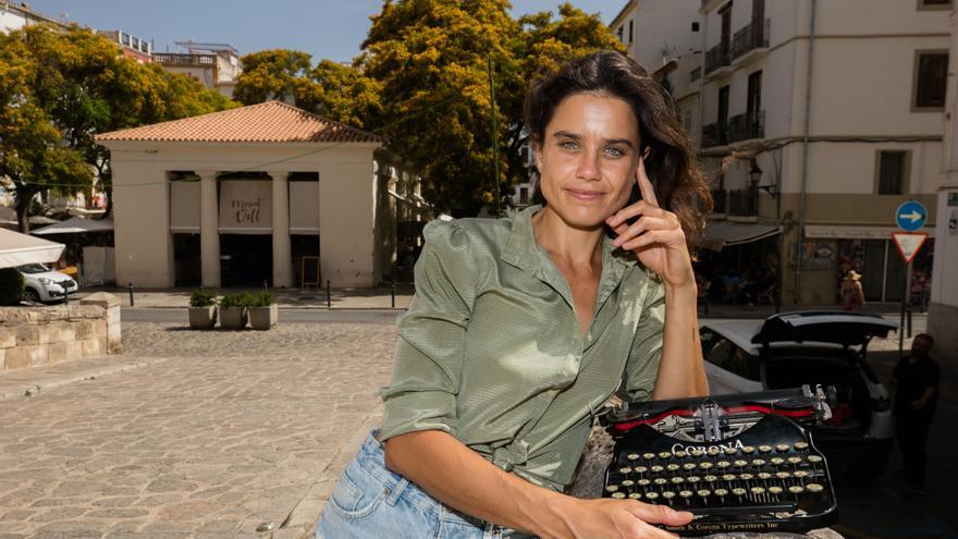 Tania Panés, la poeta callejera que encuentra inspiración en Ibiza