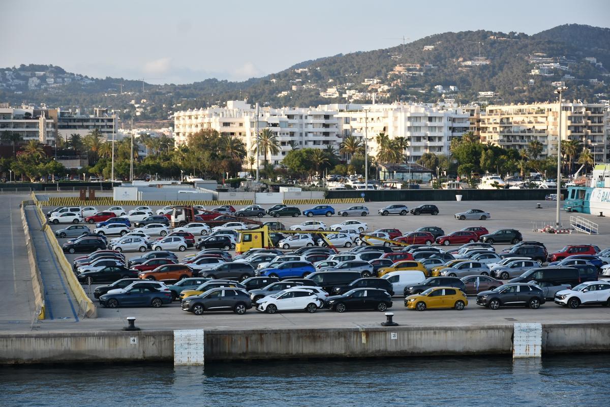 Las grandes empresas de alquiler de vehículos rechazan de plano la limitación de entrada a Ibiza