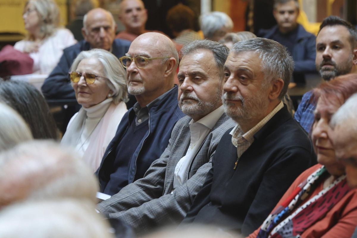 Así ha sido la presentación de las memorias póstumas de Ricard Pérez Casado en la Llibreria Fan Set de València Así ha sido la presentación de las memorias póstumas de Ricard Pérez Casado en la Llibreria Fan Set de València
