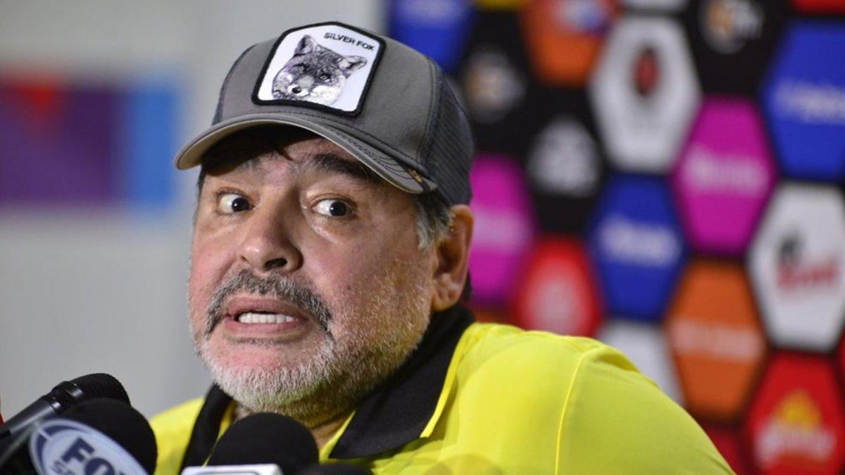 Maradona, con serios problemas de salud