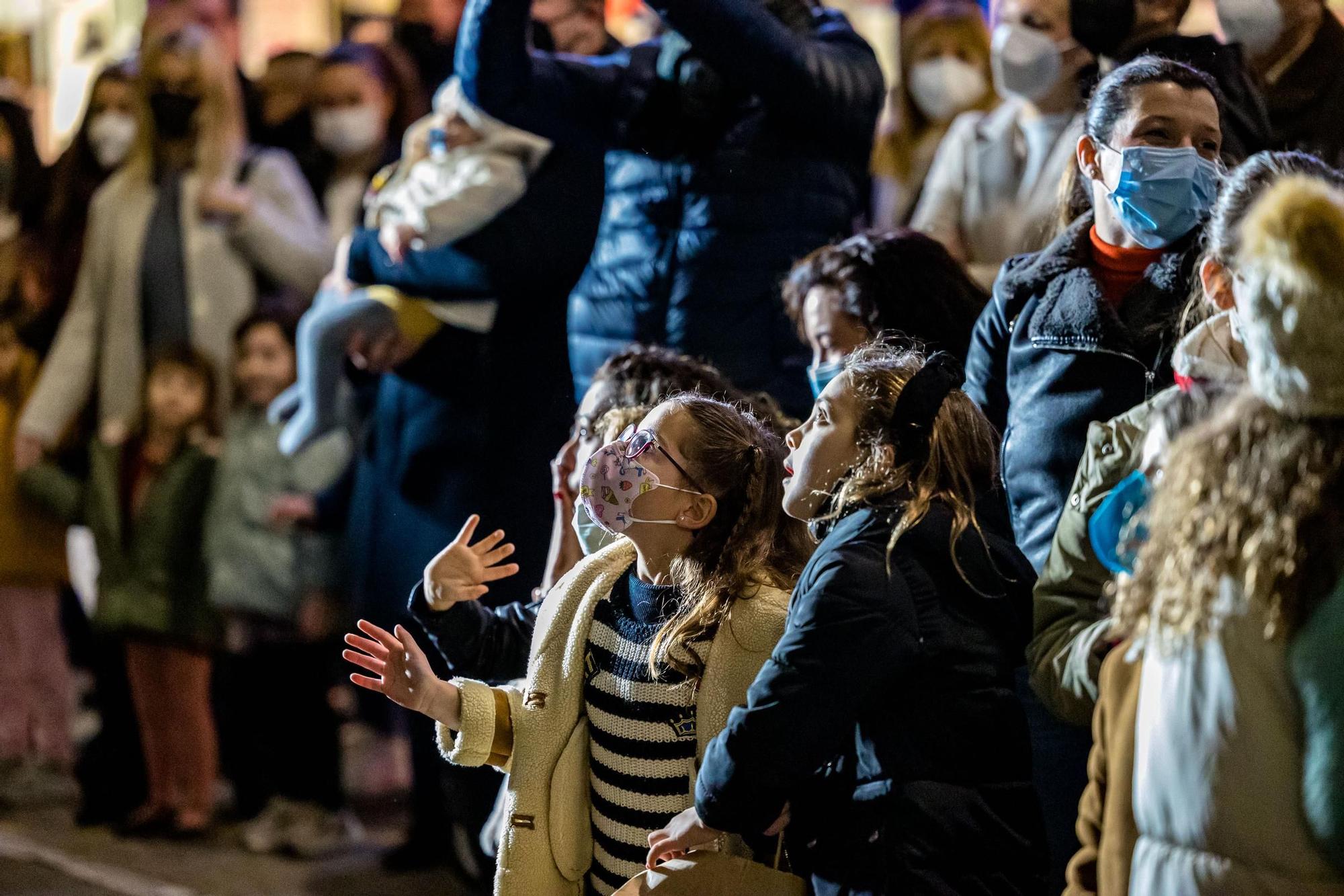 Los tres Reyes Magos fueron recibidos en el auditorio Julio Iglesias del Parque de L'Aigüera.