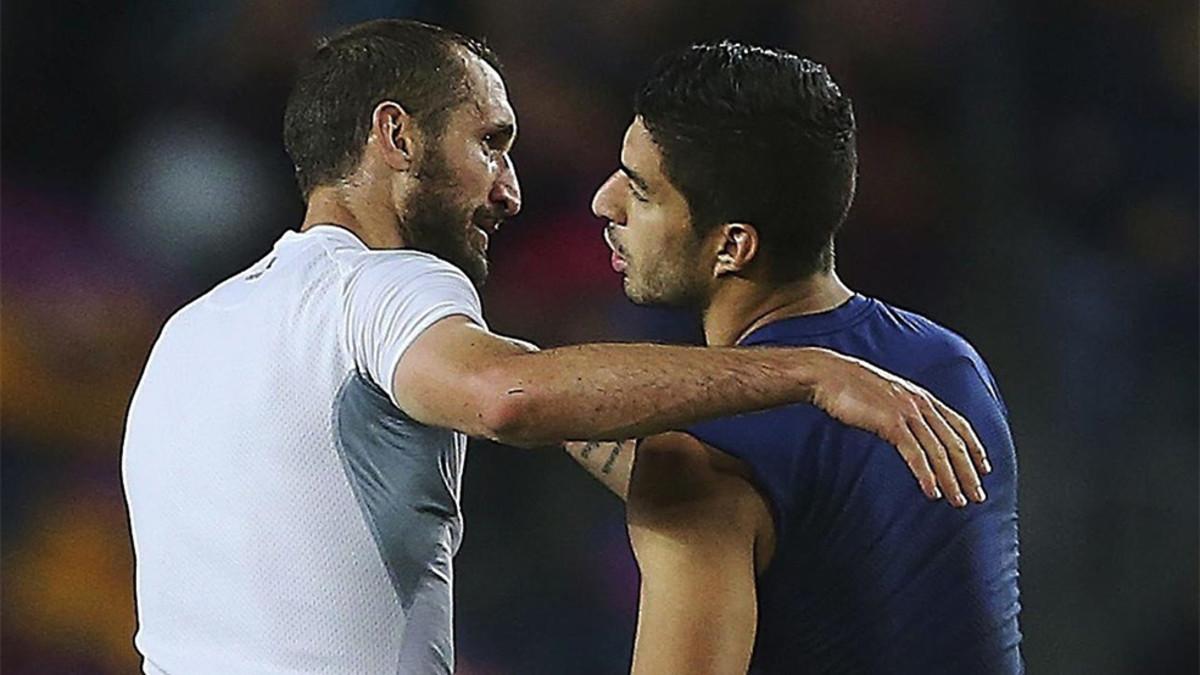 Chiellini y Suárez se intercambiaron las camisetas