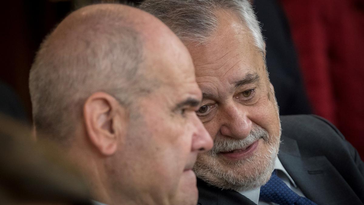 Los expresidentes andaluces José Antonio Griñán y Manuel Chaves durante el juicio de los ERE