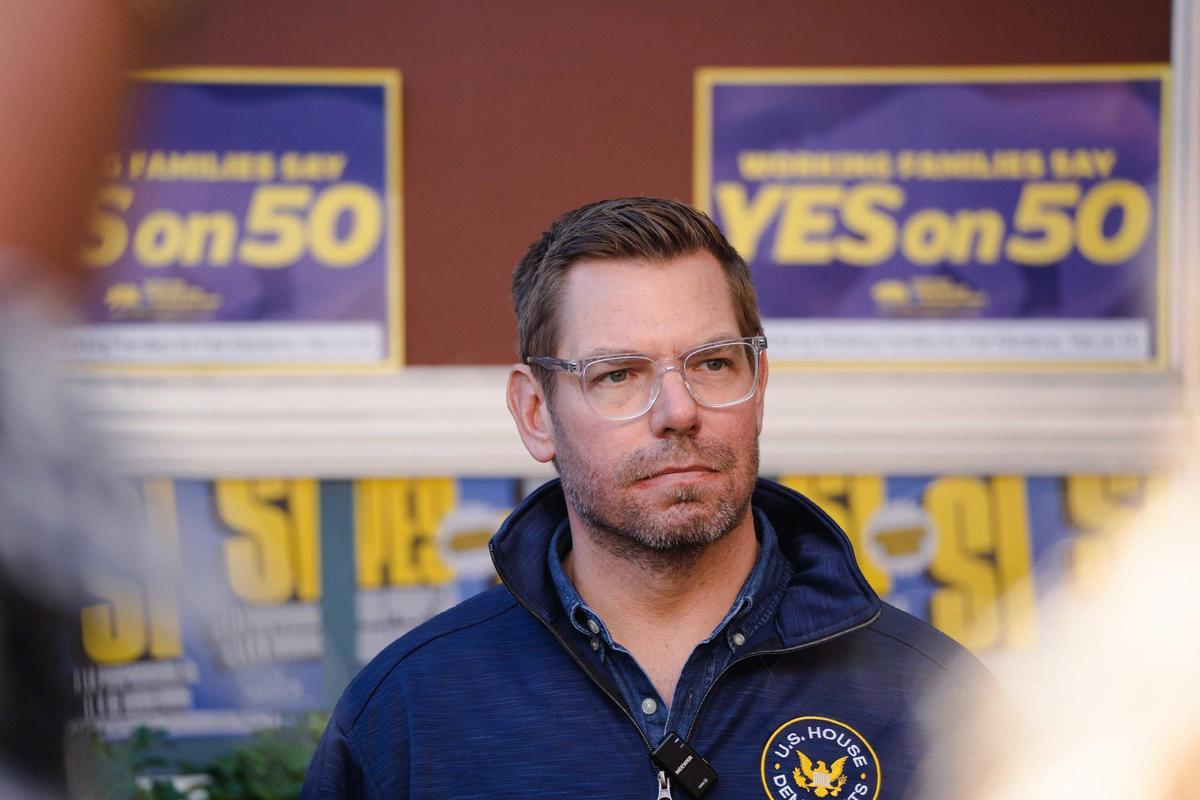 El congresista y aspirante demócrata a gobernador en California, Eric Swalwell, en una imagen de archivo.