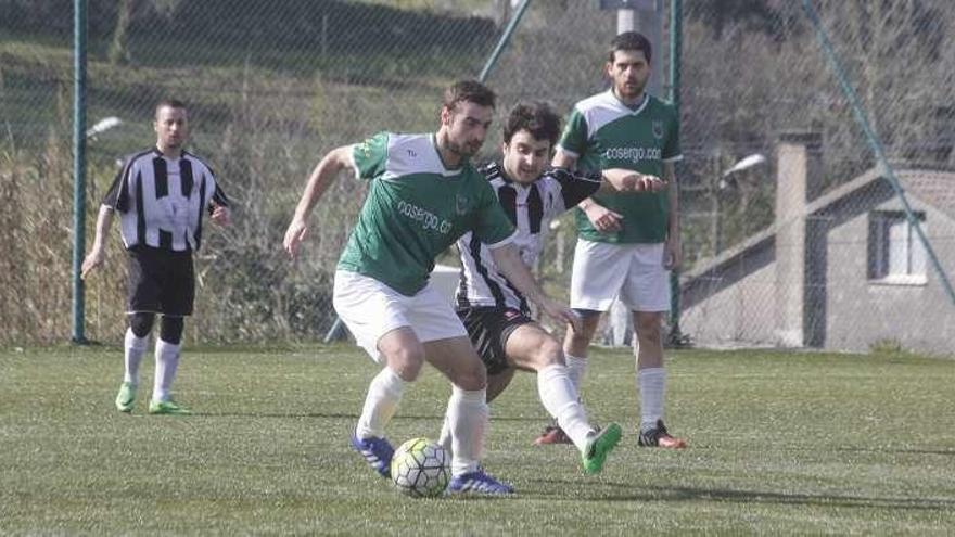 Un encuentro anterior del Club Deportivo Bueu. // Santos Álvarez