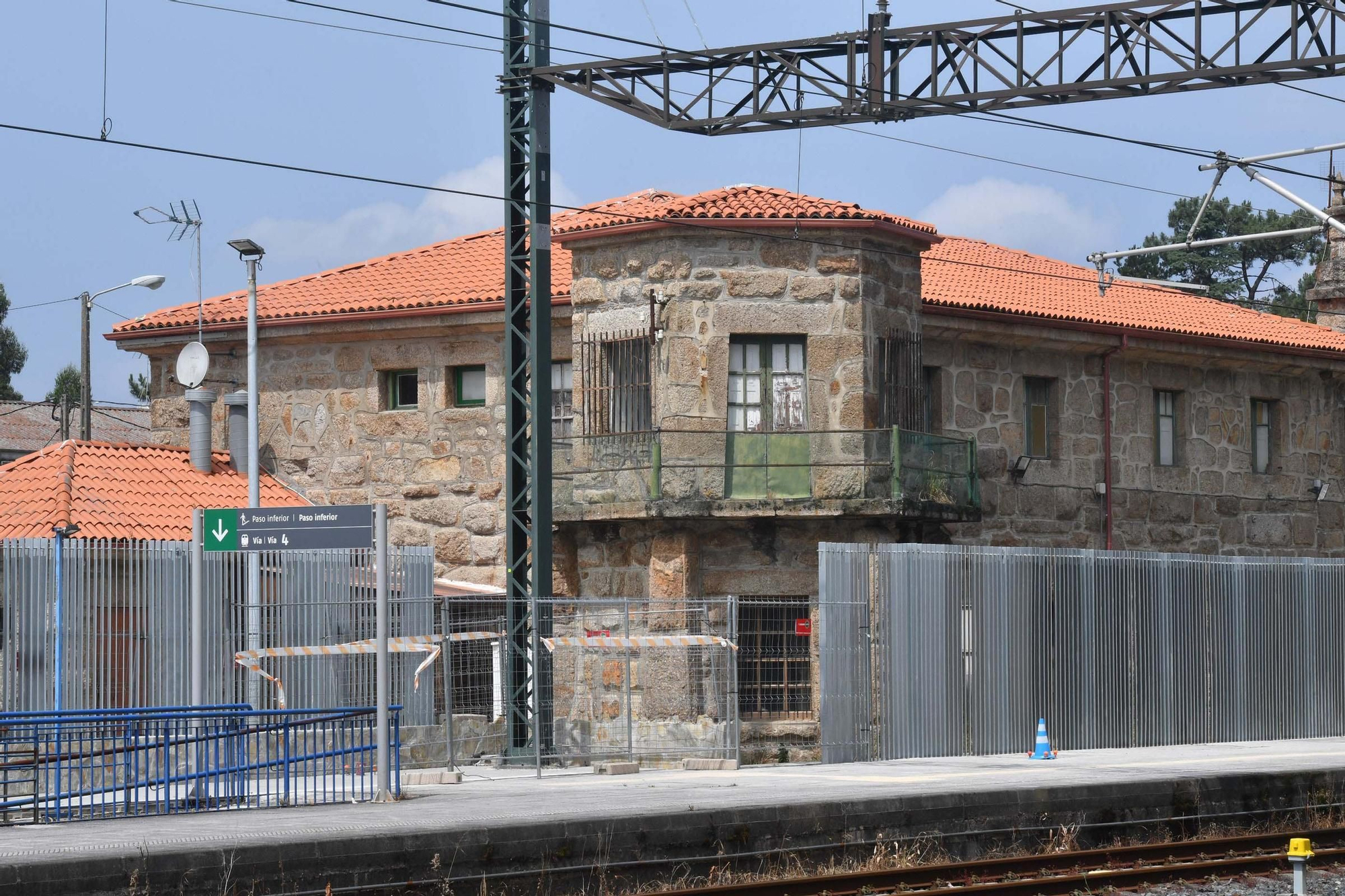 Uxes, una pequeña estación en auge