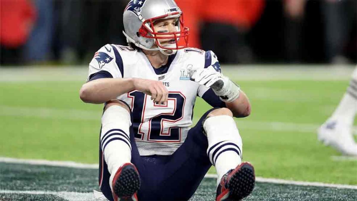 Tom Brady espera seguir en los Patriots otra temporada