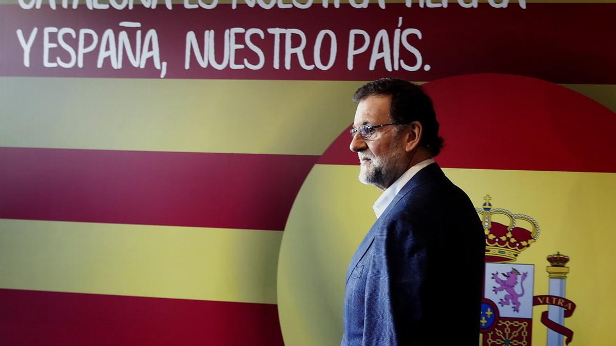 Rajoy, a su llegada a la clausura del congreso del PP catalán, el domingo en L'Hospitalet.
