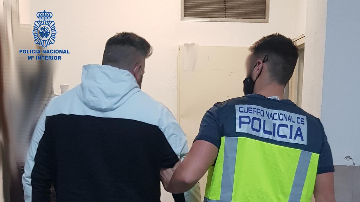 BALEARES.-Sucesos.- Detenido un hombre en Palma que se hacía pasar por su hermano