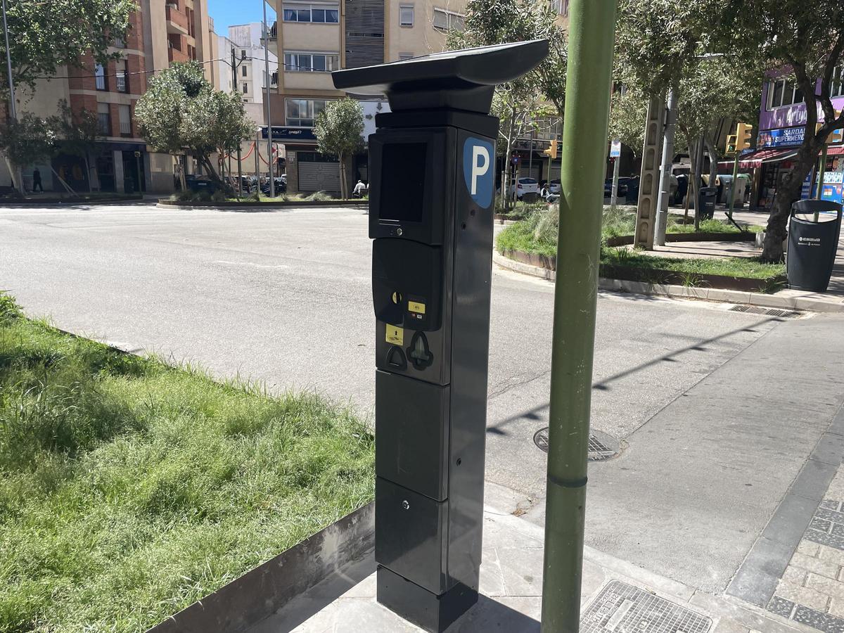 Nuevo parquímetro instalado en Pere Garau.