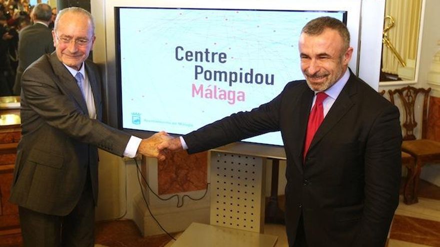 El alcalde y el director del Pompidou de Paris, Alain Seban, en noviembre pasado.
