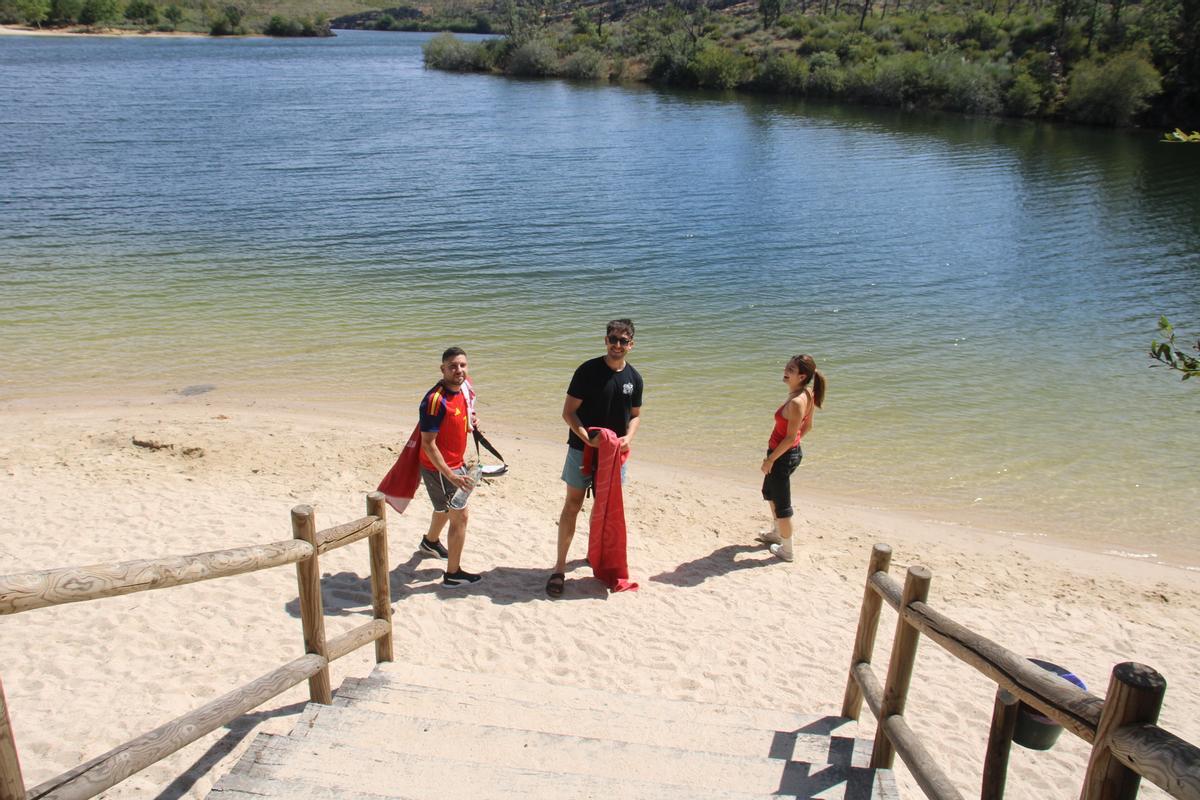 Playa Cional. Sara, Iván y Alberto