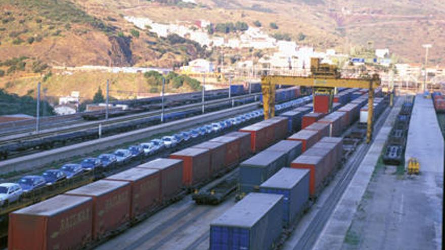 Zona de mercaderies a l&#039;estació de Portbou