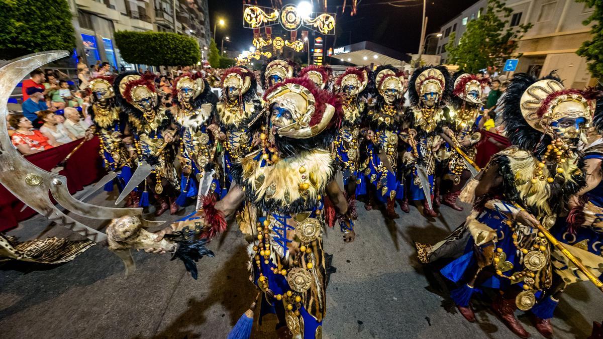 Fiestas de La Vila: Las huestes moras se despliegan para la batalla -  Información
