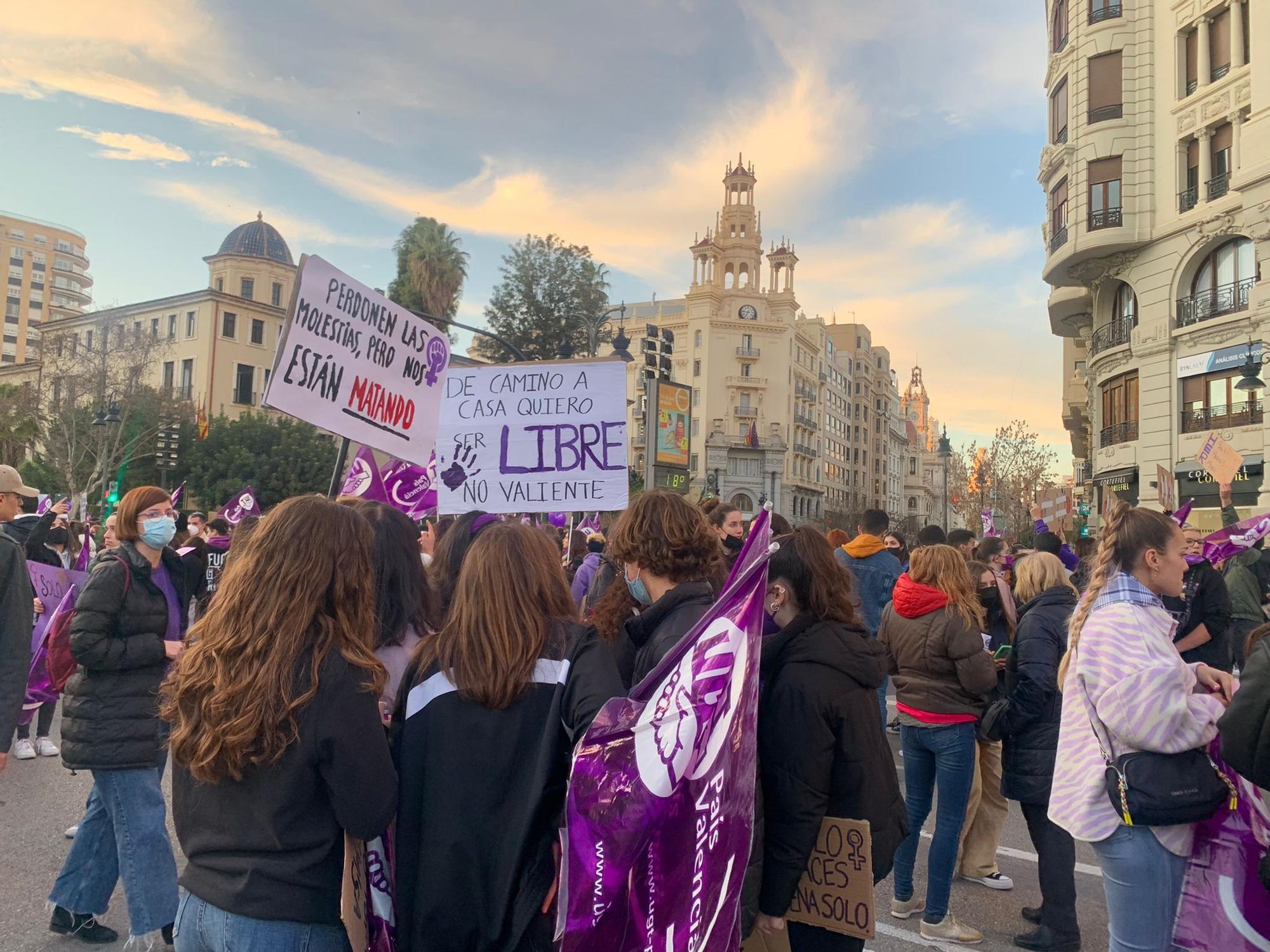 Arranca la manifestación del 8M en València