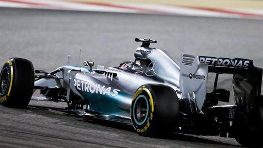 Los Mercedes, favoritos para hacerse con la &#039;pole&#039; en Bahrein