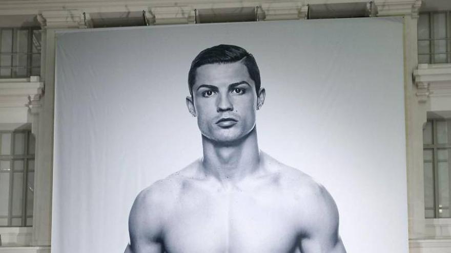 Cristiano Ronaldo impacta en un anuncio de calzoncillos