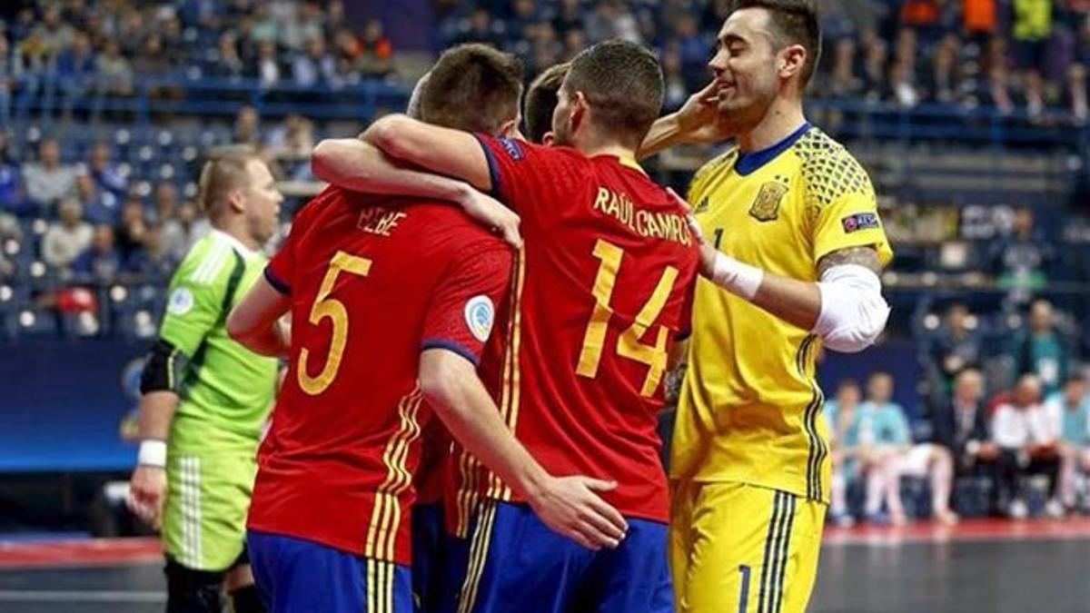 España se enfrenta este jueves a Kazajistán por un puesto en la final del Europeo