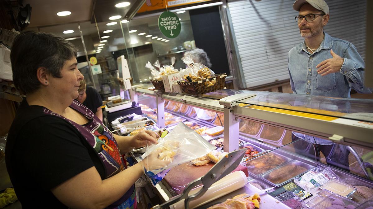 Lourdes de la Polleria Merçè del Mercat de l'Estrella de Gracia.