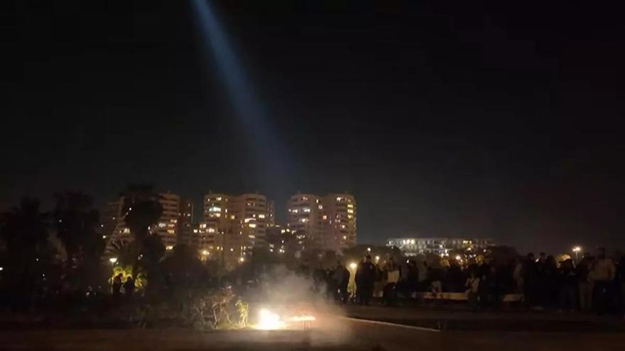 Expulsión y prohibición de entrar en el país para ocho turistas de petardos extremos detenidos en Fallas