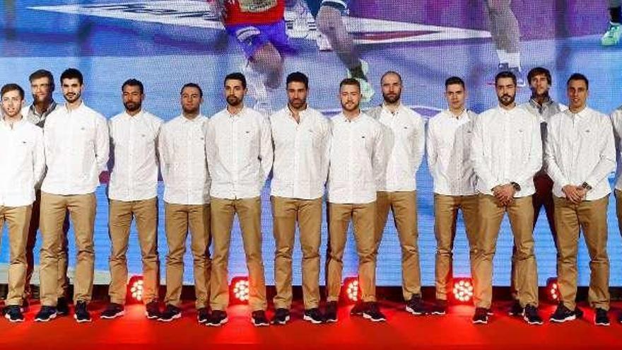 La selección española, ayer en la sede del COE. // Efe