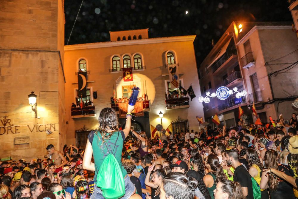 Borrachera de alegría en la retreta callosina