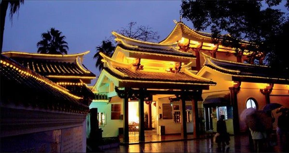 Culturas del Este deChina, como las deHemutu y Liangzhu,se dedicaban alcomercio desdetiempos ne