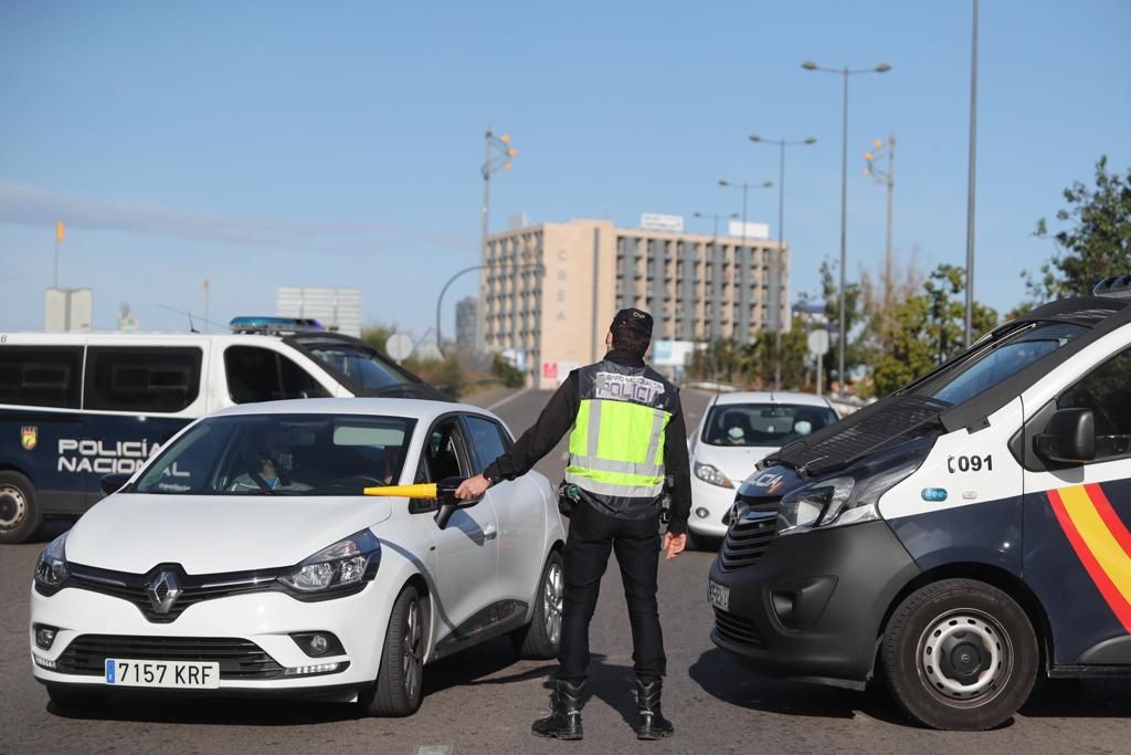 Controles en las entradas a València