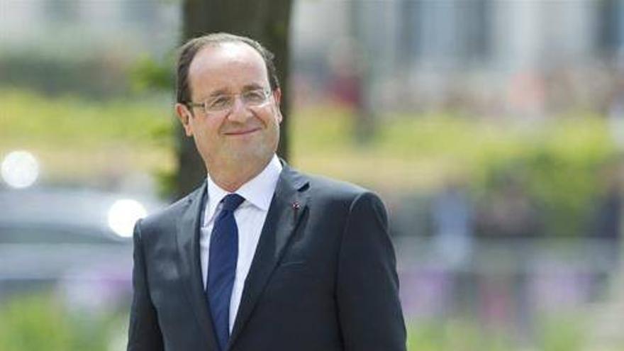 Hollande, presidente soltero, ante el reto del gran recorte del gasto público