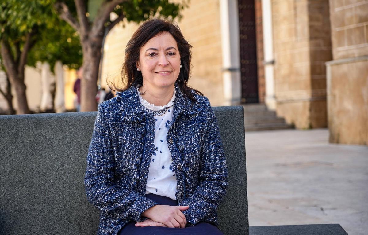 Laura García Alzás, presidenta de la Agrupación de Cofradías y Hermandades de Badajoz.