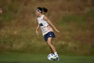 Aitana:  "Estara bien tener una liga con menos equipos"