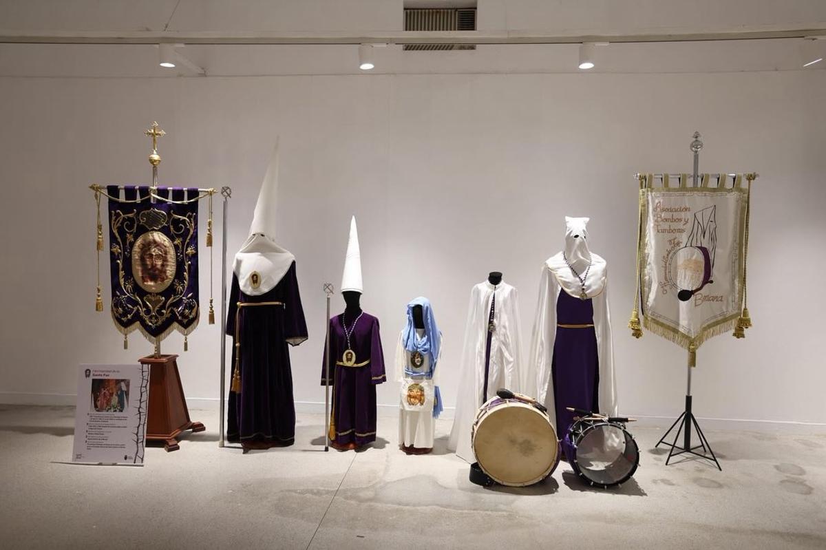 Exposición temática  ‘Tejidos de Pasión’.