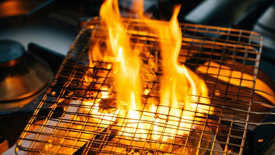 Fuego en la cocina.
