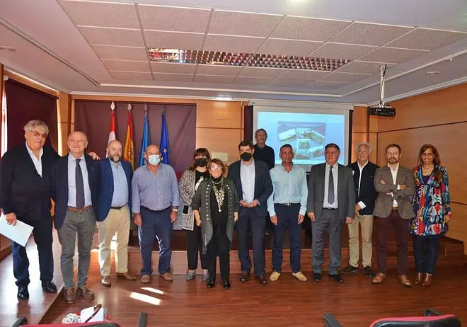 El sector pesquero reclama en Candás más avances tecnológicos