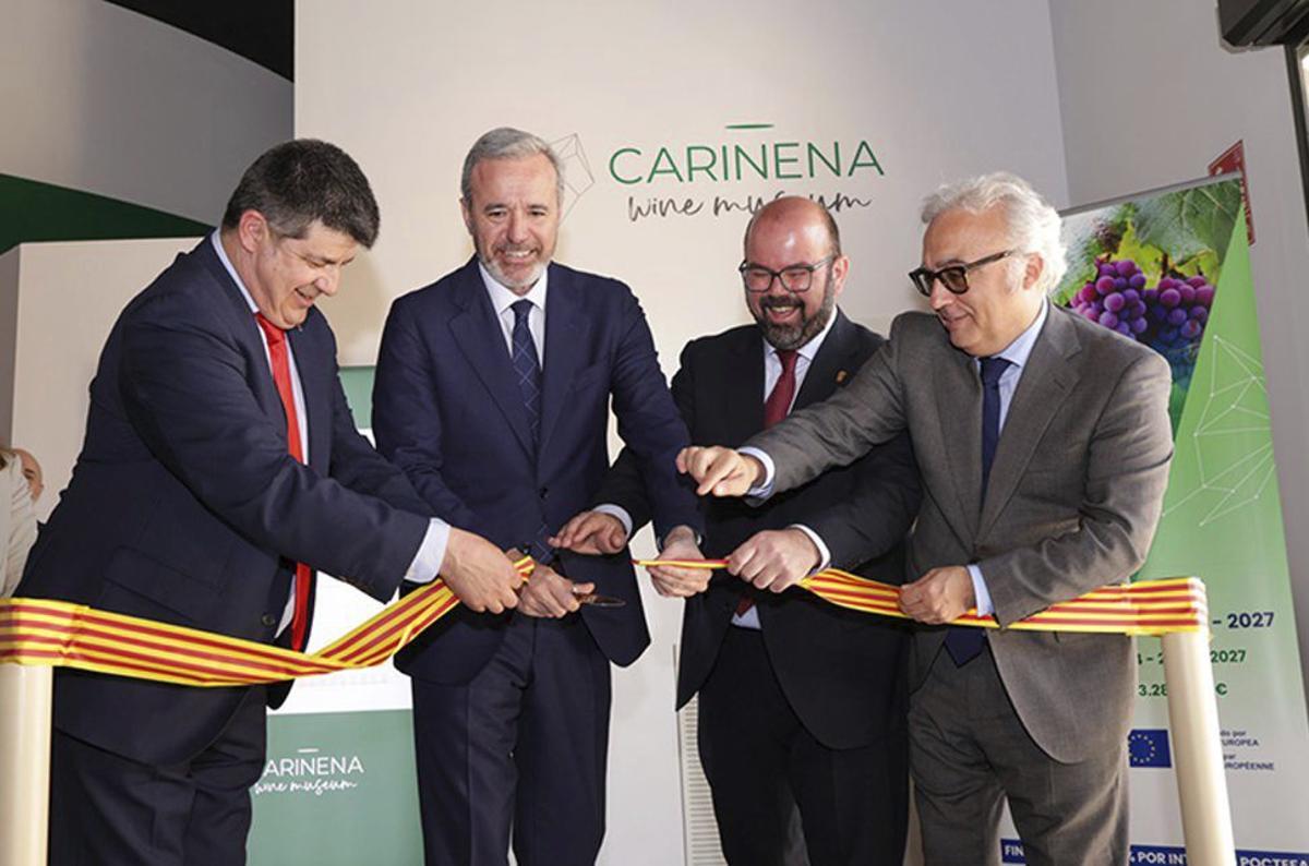 Fotografía de familia del Consejo de Recevin.  | RECEVIN