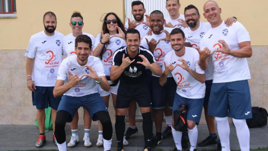 Pedro estuvo con el equipo inclusivo de la UD Tacuense.