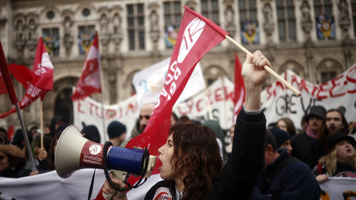 Protesta a París contra la reforma de les pensions