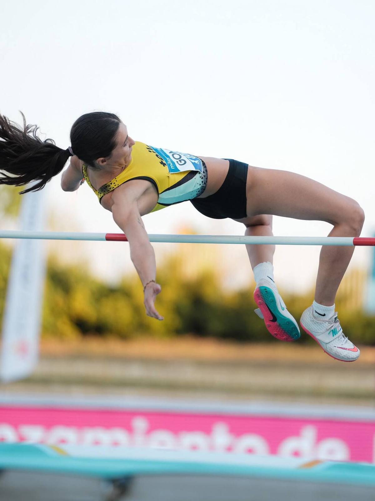 Ariana Gómez, del CA Safor Teika de Gandia, en salto de altura