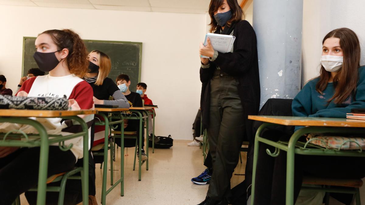 Un grupo de jóvenes en clase, en una imagen de archivo.