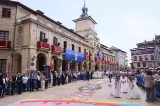EN IMÁGENES: Así fue la misa del Corpus Christi en la catedral de Oviedo